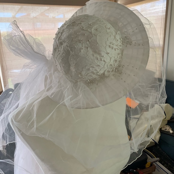 Vintage 1970’s Wedding Dress - Picture 8 of 9